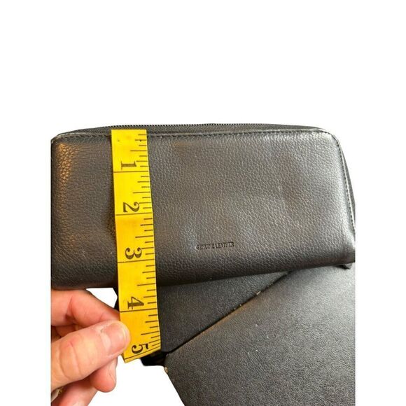 Genuine Leather Zip Wallet With Card Slots & ID Window For Men & Women - Picture 14 of 14